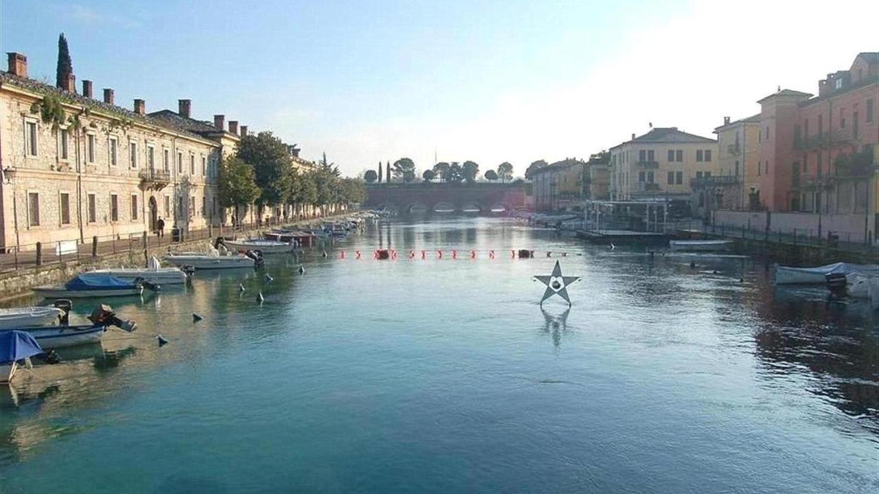 Appartamento Peschiera Peschiera del Garda Exterior photo